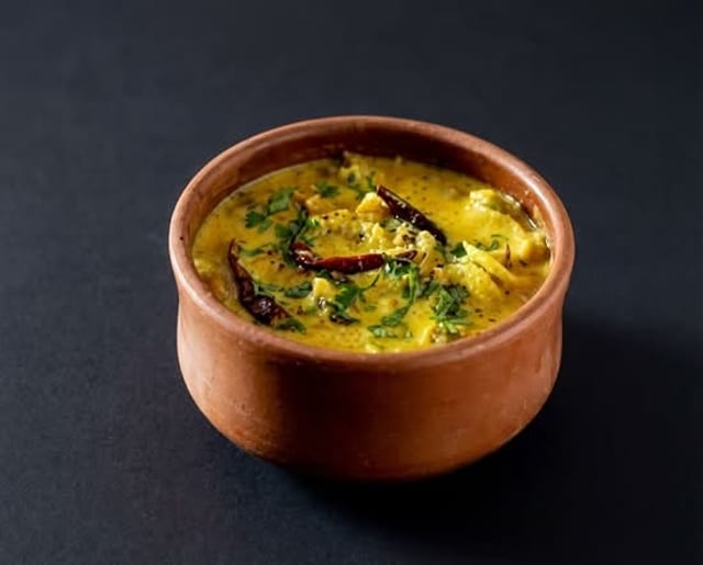 192. Punjabi Kadhi Pakora.