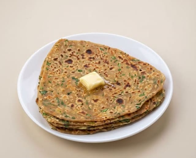 129. Methi Parantha.